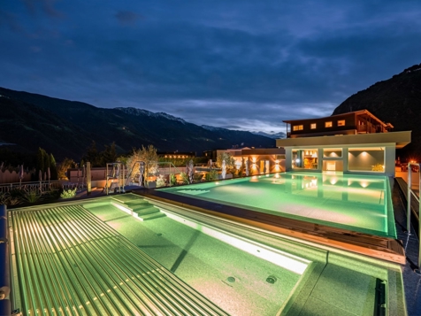 Hotel Waldhof - Partschins-Rabland - Meran und Umgebung Hotel Waldhof - Partschins-Rabland - Meran und Umgebung