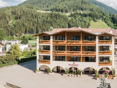 Wirtshaushotel Alpenrose - St. Lorenzen - Dolomiten