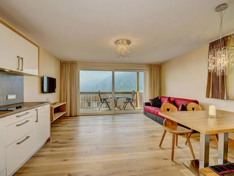 104 apartment panoramic view Castle Tirolo image 2