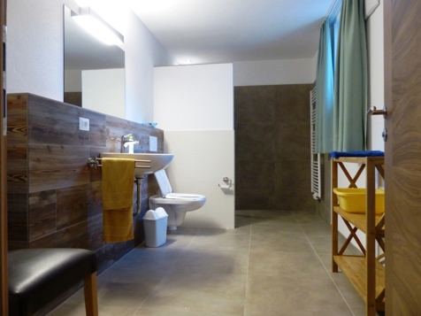 4 People with two Bathrooms - Type E image 8