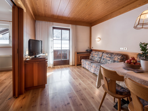 Advance Apartment image 8