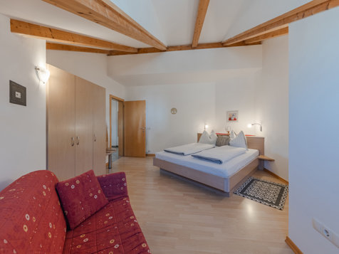 Apartment 1 image 13