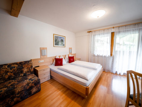 Apartment 22 image 14