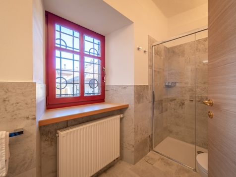 Apartment 3 image 16