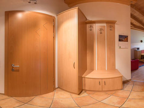 APARTMENT 4 image 3