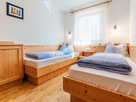 Apartment A image 11