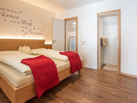 Apartment Anemone image 3