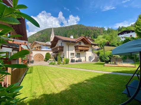 Apartment B - Panoramic Mountain image 14