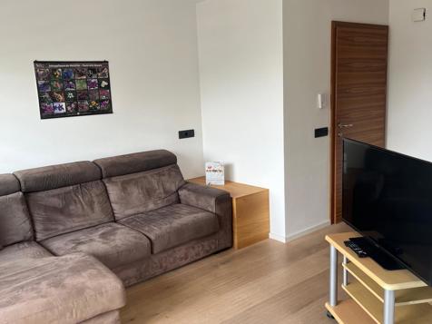 Apartment C image 10