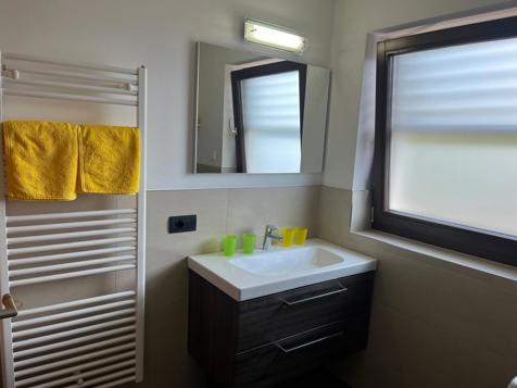 Apartment C image 13
