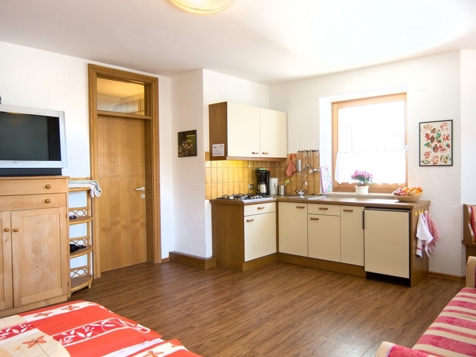 Apartment C image 3
