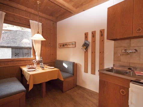 Apartment "C" image 4