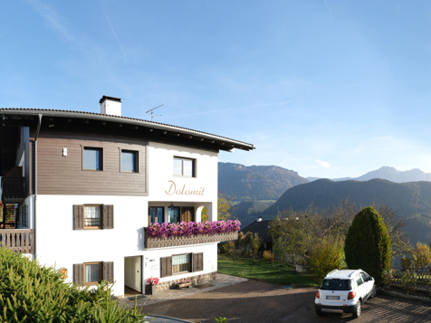 Apartment D image 11