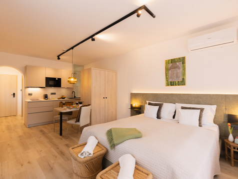 Apartment image 10