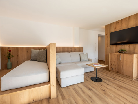 Apartment L image 11
