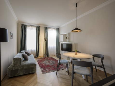 Apartsuite Josef image 1