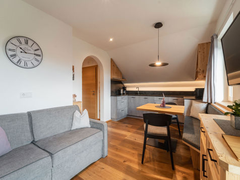 App. Living 02 image 13