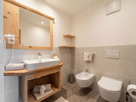 App. Living 02 image 24