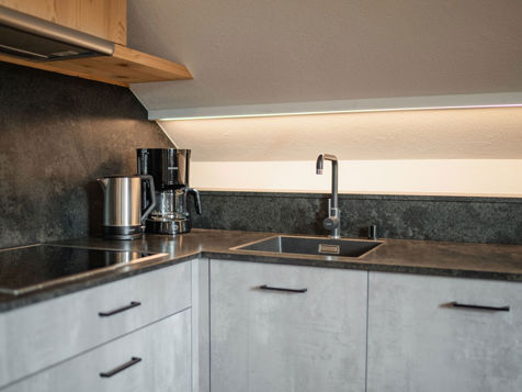 App. Living 02 image 7