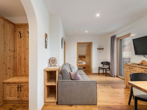 App. Living 03 image 9