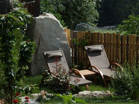 Appartament "Garten" im Chalet Frieda in Spinges image 1