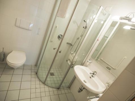 Appartamento Giardino - casa principale image 3