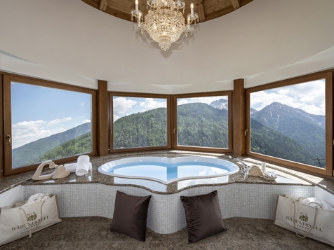 Dolomites Royal Suite -2