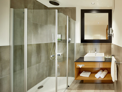 BASIC ROOM image 3