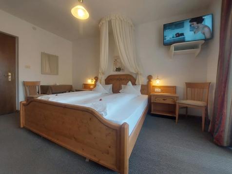 Camere doppie con prima colazione image 1