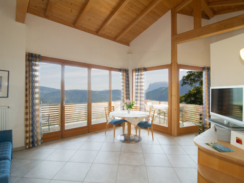 Castel d' Appiano image 1