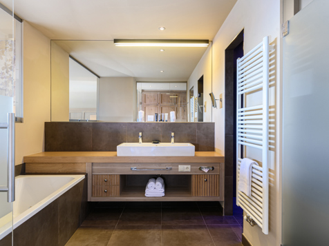 Chalet Chic Deluxe image 3