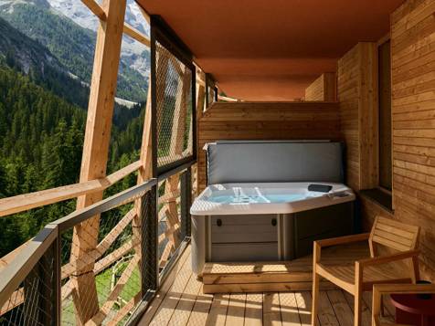 Chalet image 2