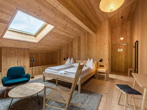 Chalet Juniorsuite with loggia with Dolomite view image 1