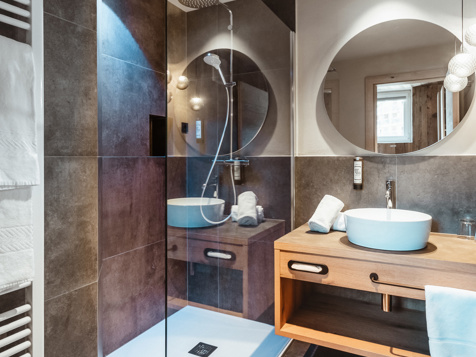 Chalet Suite image 4