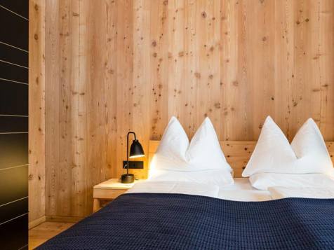 Chalet Zimmer lato est con balcone vista Odle image 2