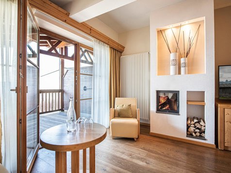 Chestnut Suite image 11