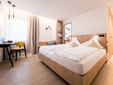 Classic double room image 1