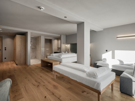 Comfort room with 2 extra beds image 3