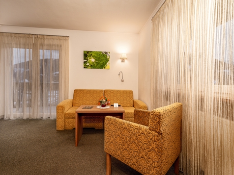 comfort triple room with balcony image 6