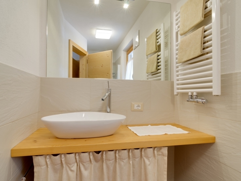 Crespula Apartment image 8
