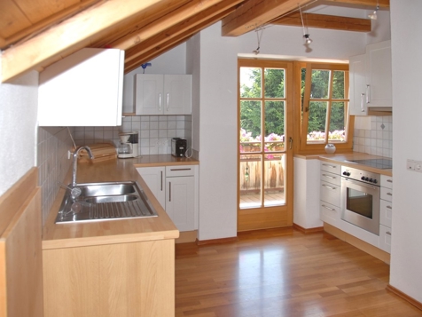 Dachgeschosswohnung im 2. Stock für 4 Personen image 1