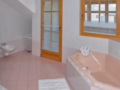 Dachgeschosswohnung im 2. Stock für 4 Personen image 5