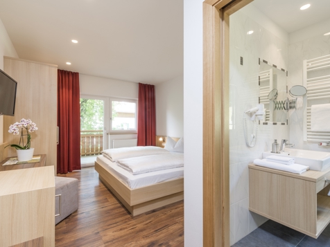 De-Luxe Doppelzimmer image 1