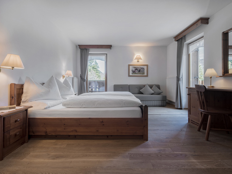 "De Luxe" image 3