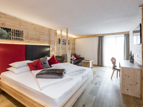 Deer Suite image 1