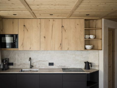 DELUXE APARTMENT 103 image 11