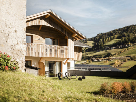 DELUXE APARTMENT 105 image 10