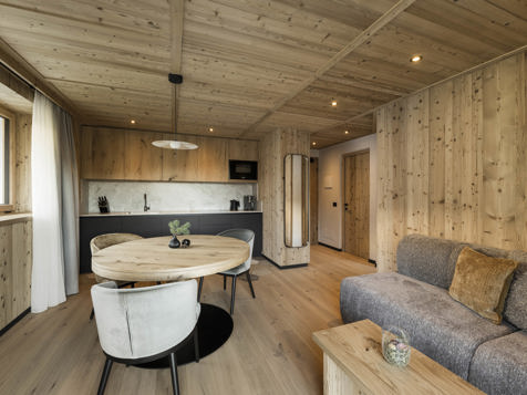 DELUXE APARTMENT 106 image 12