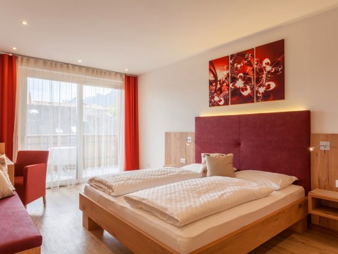 Deluxe-Suite mit 1 Südbalkon und 1 Westbalkon image 1