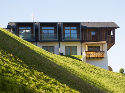 DOLOMITES ATTIC FLOOR - DELUXE ROOM WITH BALCONY image 4